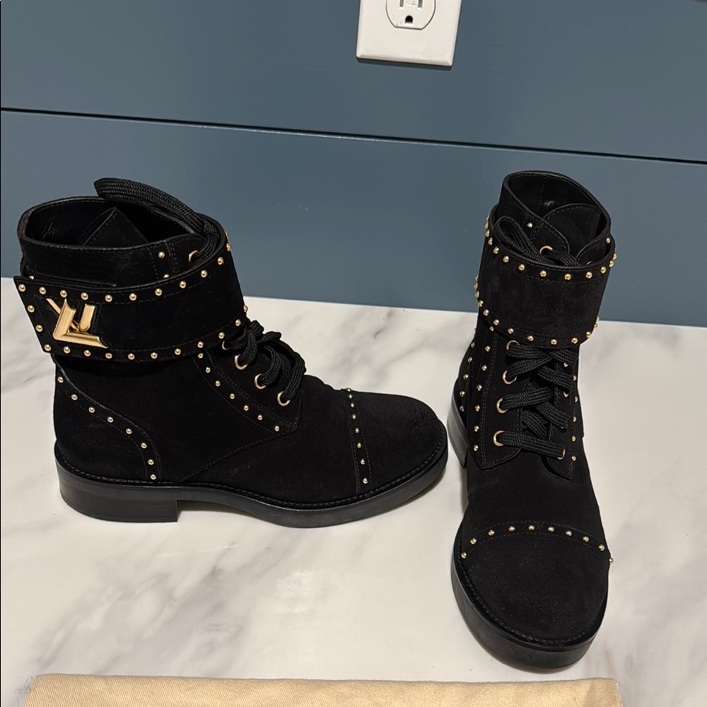 Louis Vuitton Wonderland Ankle Boots, Size 7
